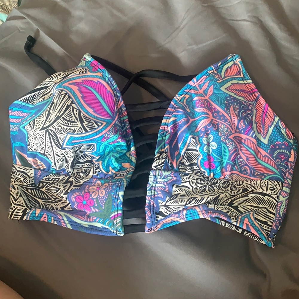 Bathing suit top